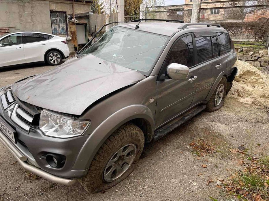 Розбірка разборка розборка міцубісі педжеро sport  Mitsubishi pagero