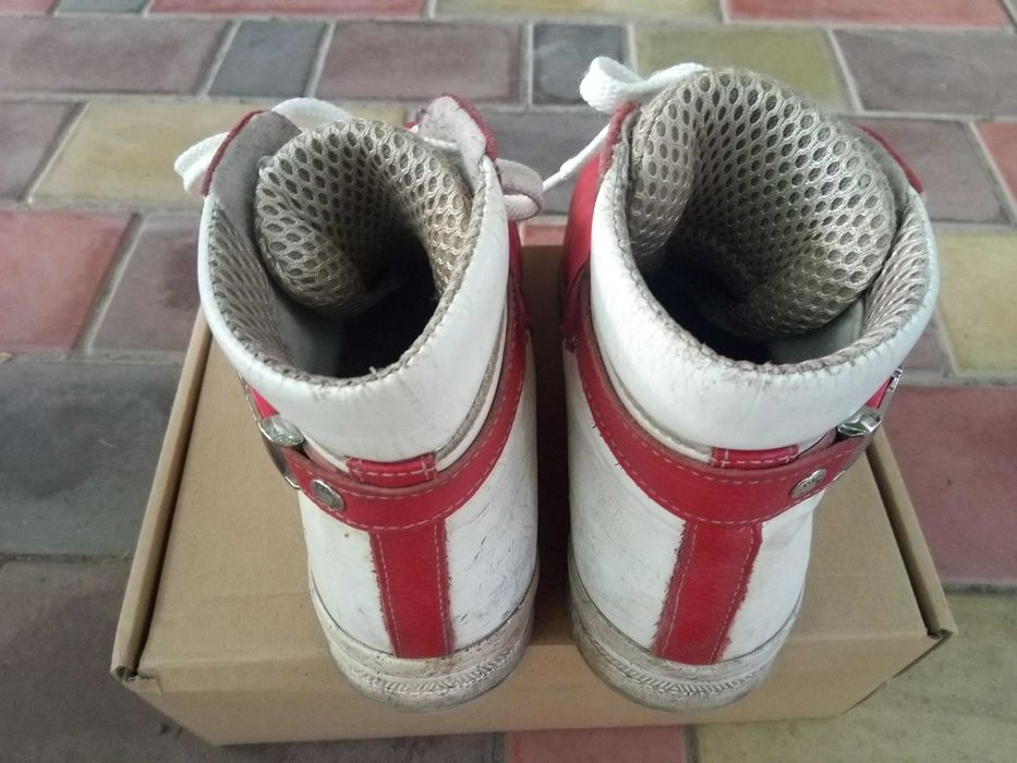 Лікувально-профілактичне ортопедичне взуття