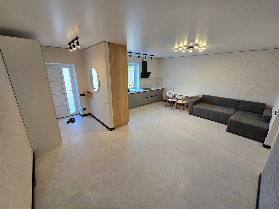 Здається 2-х кімн.таунхаус по вул.Гончара в р-ні Пирогово,читайте опис