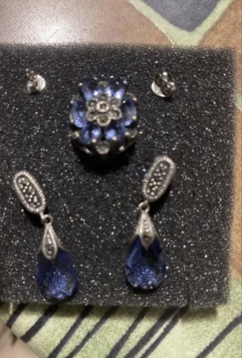 Набор із сапфіром