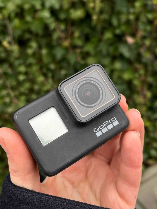 Екшн-камера GoPro Hero 7 Black в кейсі