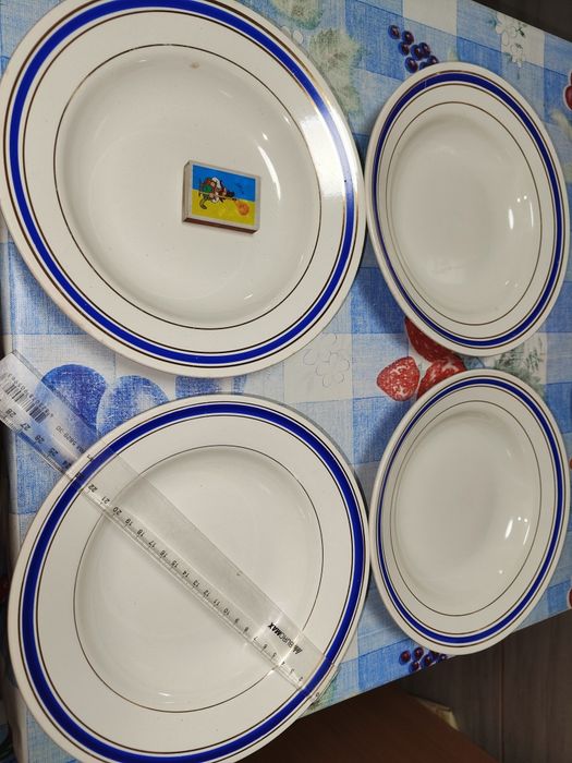 Продам тарелки б/у