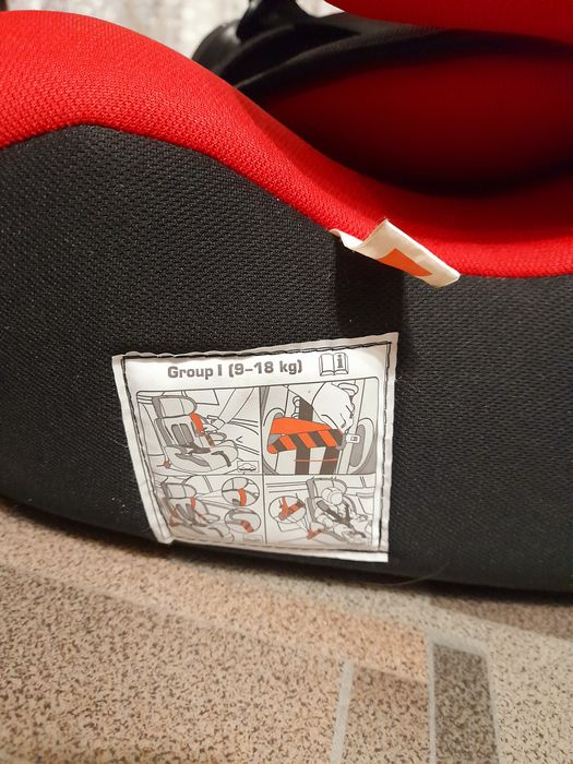 Дитяче автокрісло. Детское автокресло