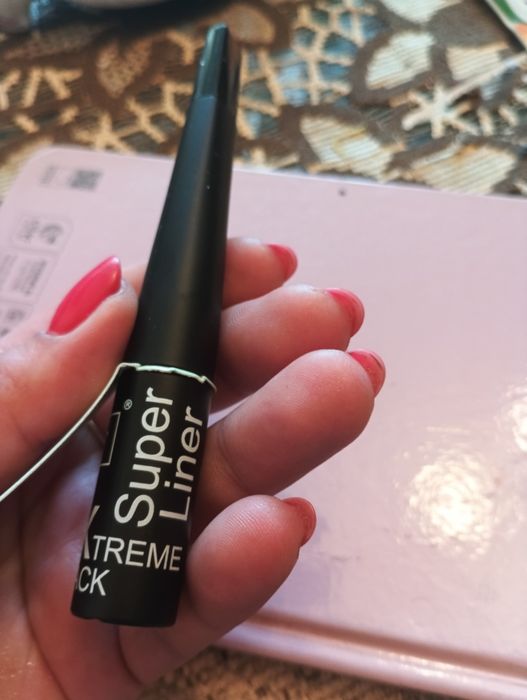 Eyeliner nowy czarny