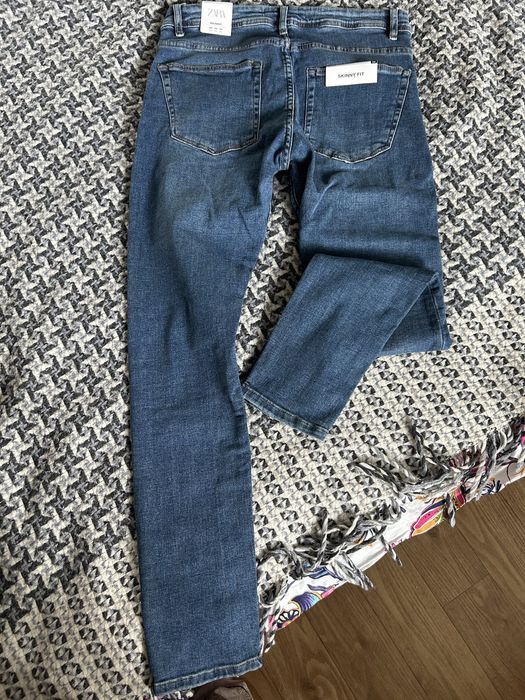 Zara skinny fit 44 нові