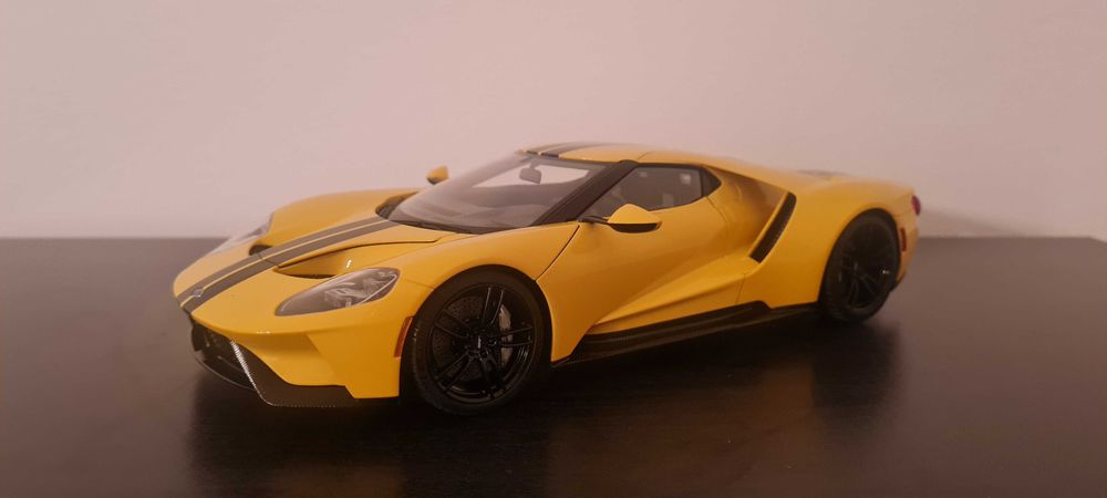 Ford GT 2017 - 1:18 AutoArt