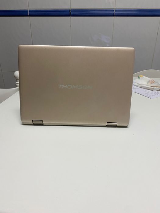 computador portátil thomson + capa pc64409547155843122
