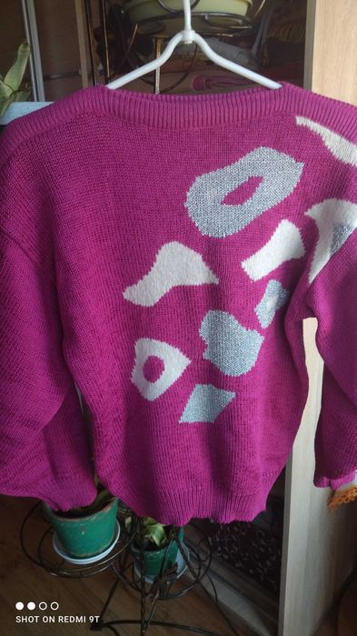 Sweter damski wełniany