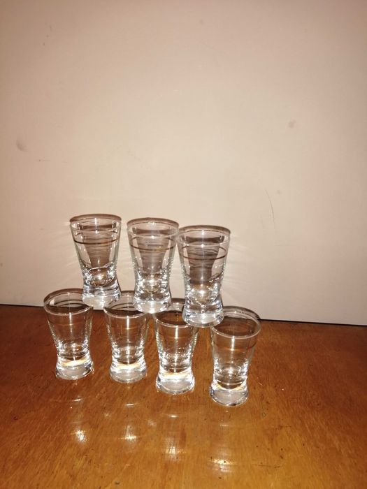 szklane kieliszki 7 szt za 5zł
