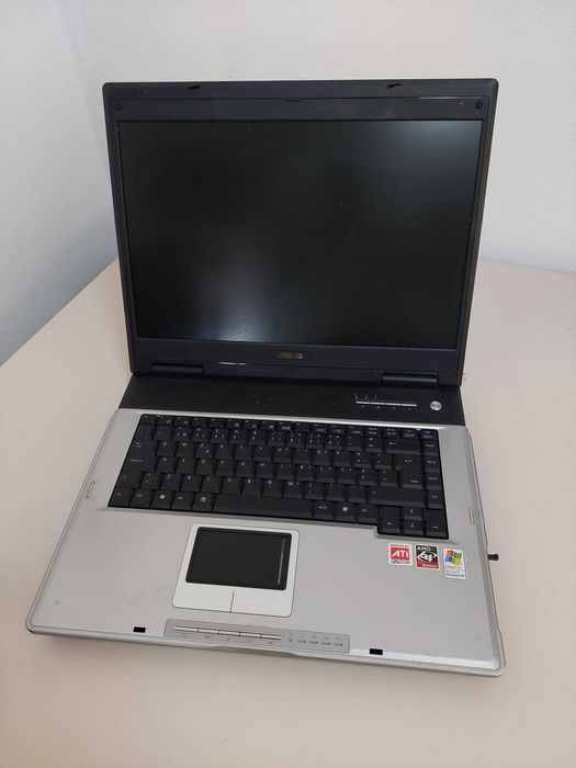 Portátil ASUS para peças ou reparação