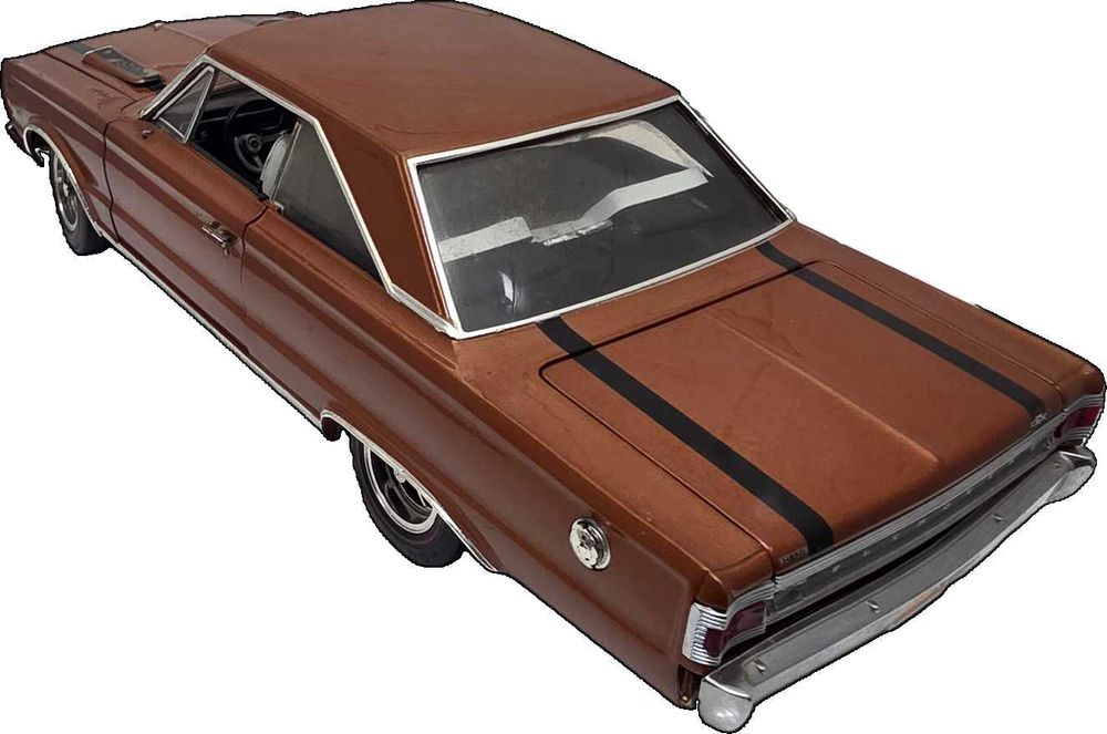 Model 1:18 Diecast Promotions 1967 Plymuth GTX