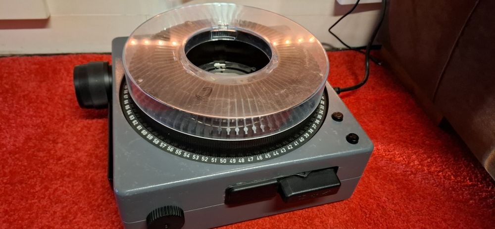 Projector de slides 35mm kodak caroucel  s sv 2000 c/comando