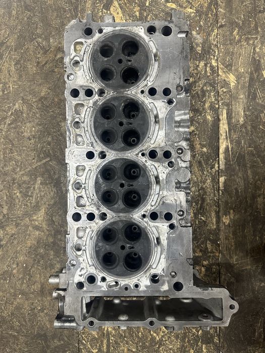 Головка блока цилиндров ОМ 651 2.2 cdi R651016 Mercedes A клас 176, C 204, 205 CLA, E 212, GLK, GLE, GLA, Sprinter 906, Vito 639, 447, Viano