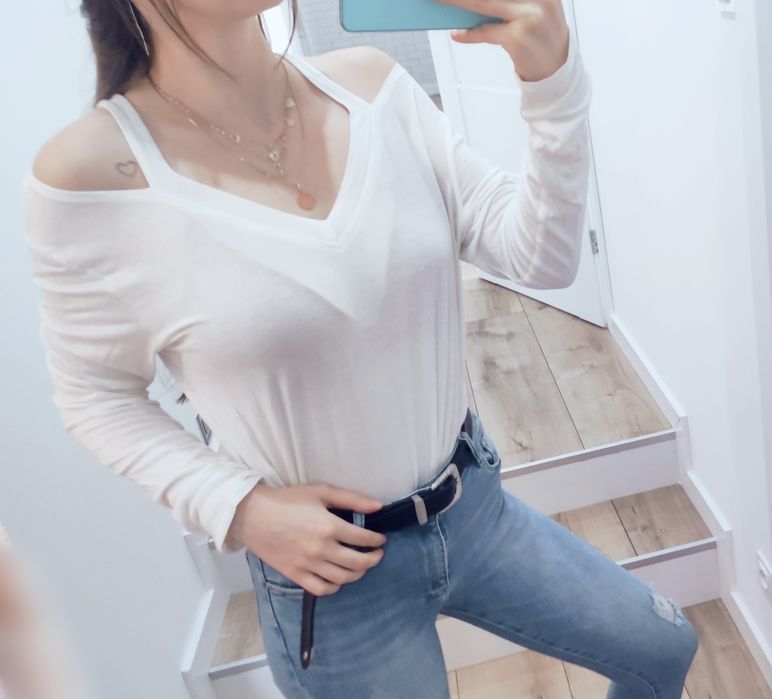 Bluzeczka biała odkryte ramiona ASOS