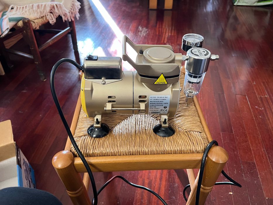 SPARMAX PARA AIRBRUSHING. AC-100 Mini compressor