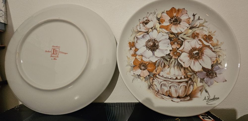 Dois Pratos Porcelana D Arte Limonges, Decorados à Mão
