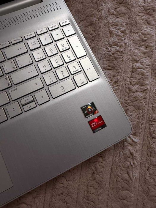 Ноутбук HP Laptop 15s-eq1xxx | Ryzen 5 4500U | 16 ГБ RAM | Radeon Graphics