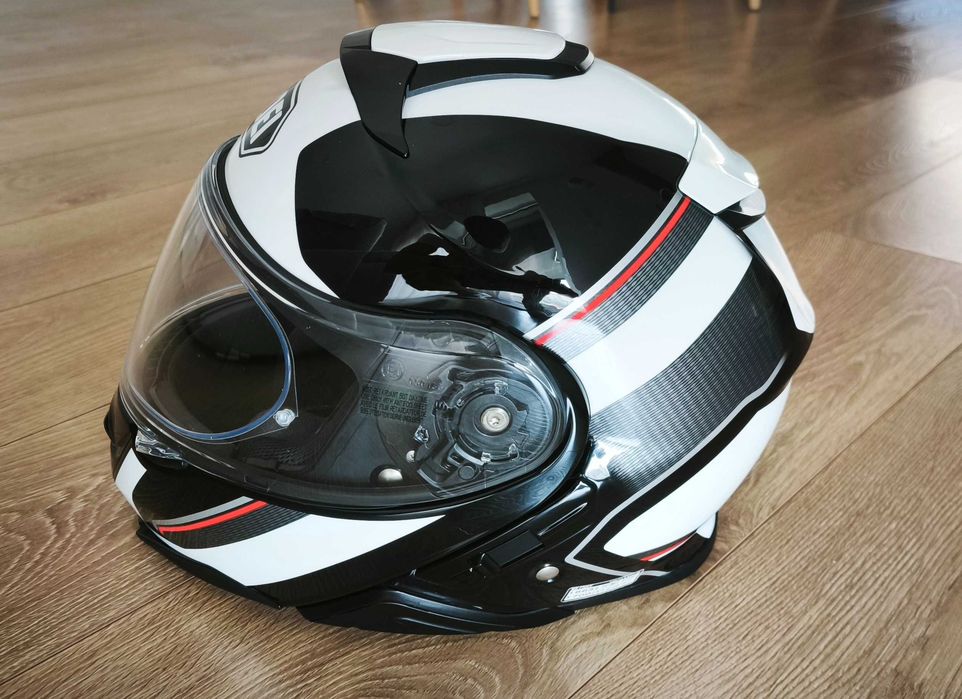 Capacete Shoei Neotec 2