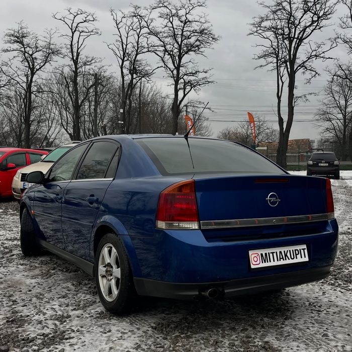 Opel Vectra - 2.2 Бензин МКПП