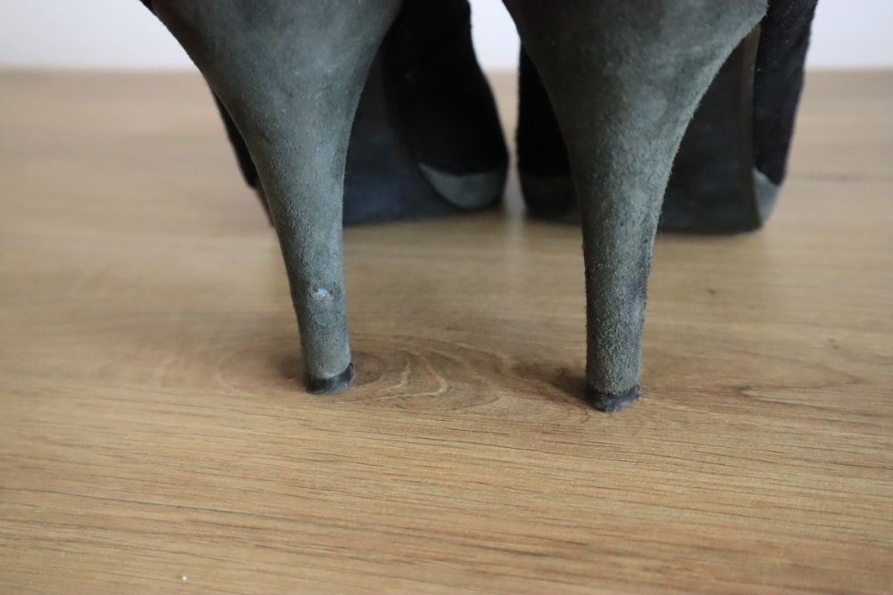 Zamszowe szpilki VENEZIA