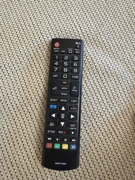 телевізор lg49lf590v