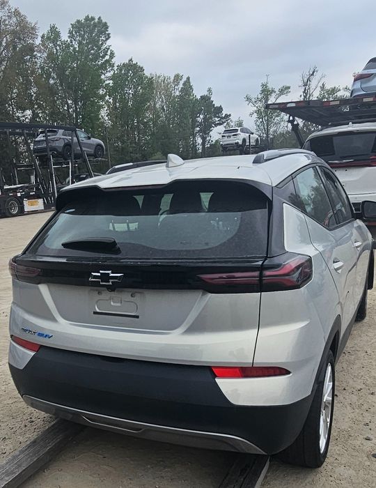 Кришка багажника  Chevrolet bolt EUV