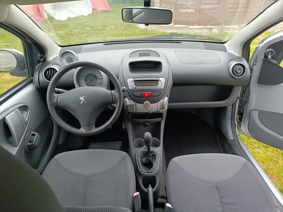 Peugeot 107 1.0 como NOVO
