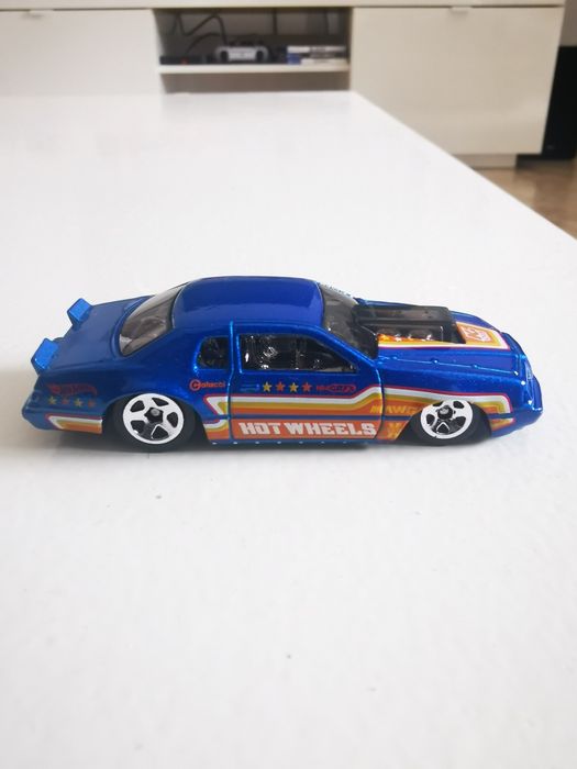 Ford Thunderbird Pro Stock 1986 Hot Wheels 2023