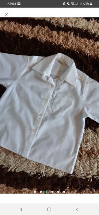 Белая школьная рубашка для мальчиков.