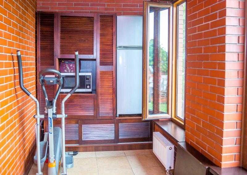 Продам сучасний будинок, 181 м², 6 соток в центрі Авангарду!