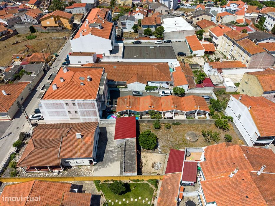 Apartamento T2 com garagem, churrasqueira e espaço exterior | Vieira d