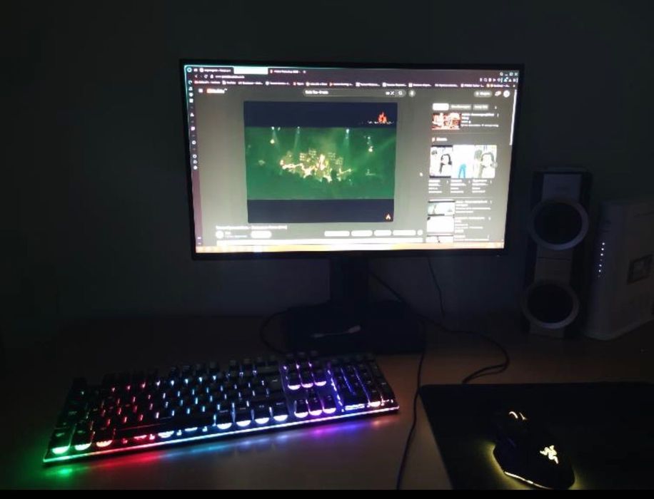Vendo computador, monitor, teclado e mouse.