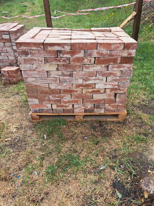 Cegła czerwona rozbiórkowa