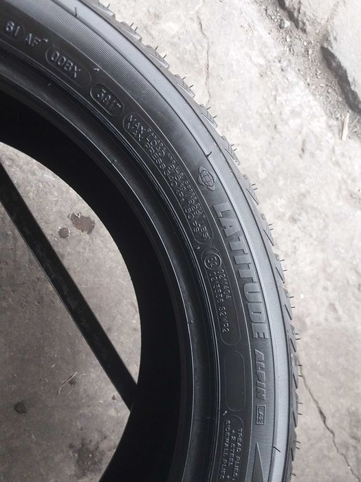 245 45 20 Michelin, зима.