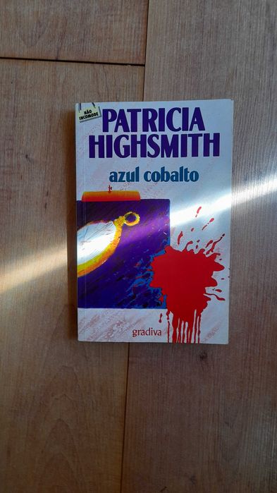 Livro Azul Cobalto Capa Mole