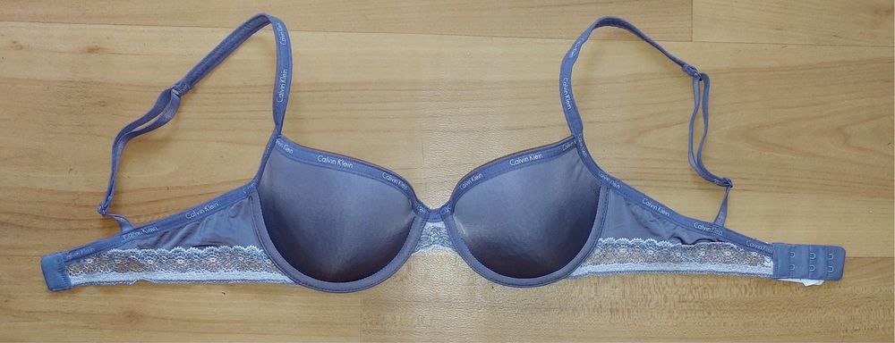 Бюстгальтер Calvin Klein