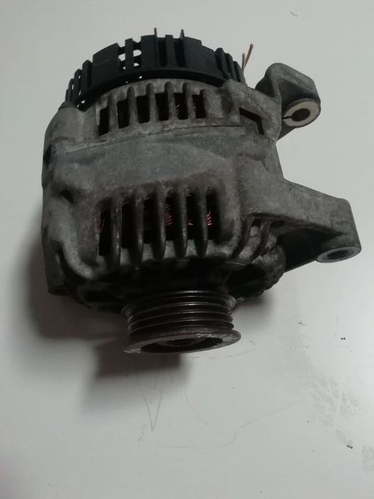 Alternador - Renault Twingo 1.2 8v ( 1995 ) .