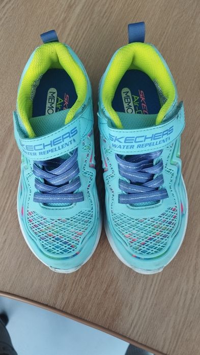 Дитяче фірмове взуття