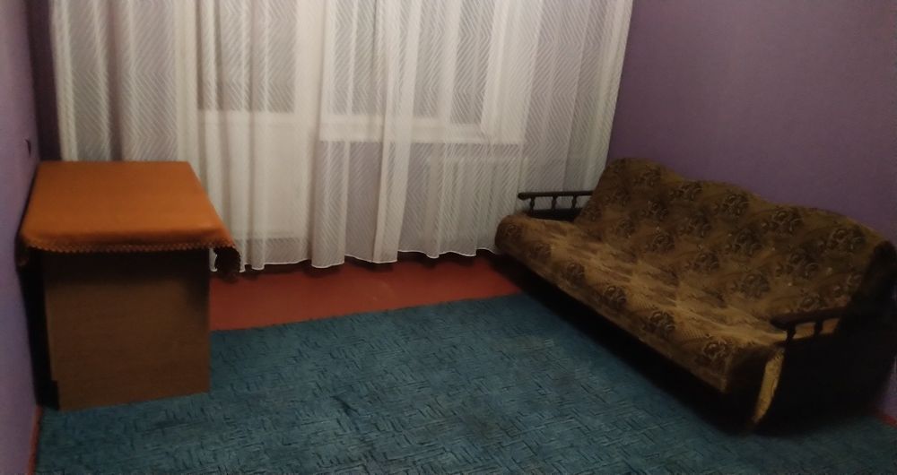 Здам 2-кімнатну квартиру (+ комунальні), перемоги 22, 3 поверх