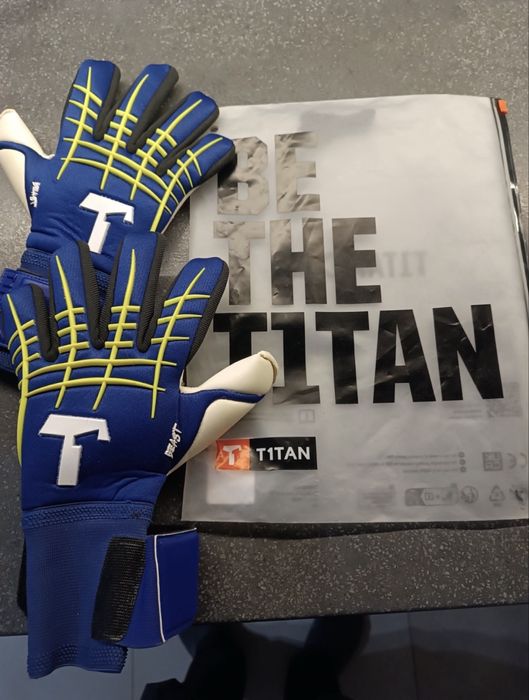 Rękawice bramkarskie T1tan Titan