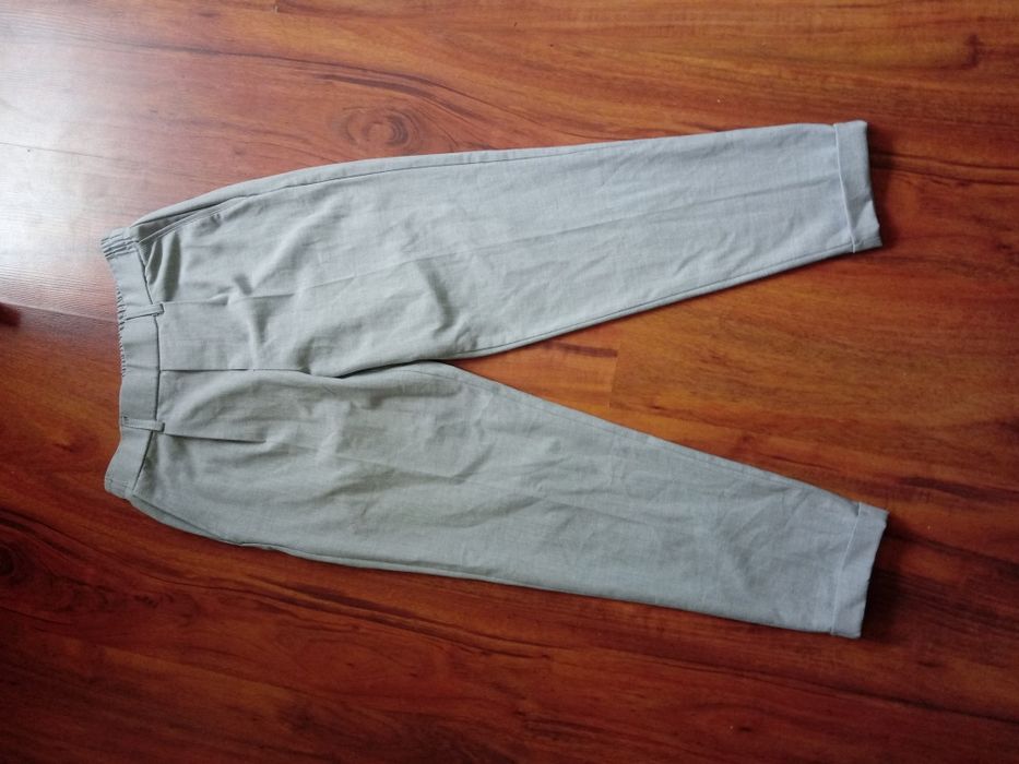 Cygaretki Bershka rozm. 36 S (popielate)