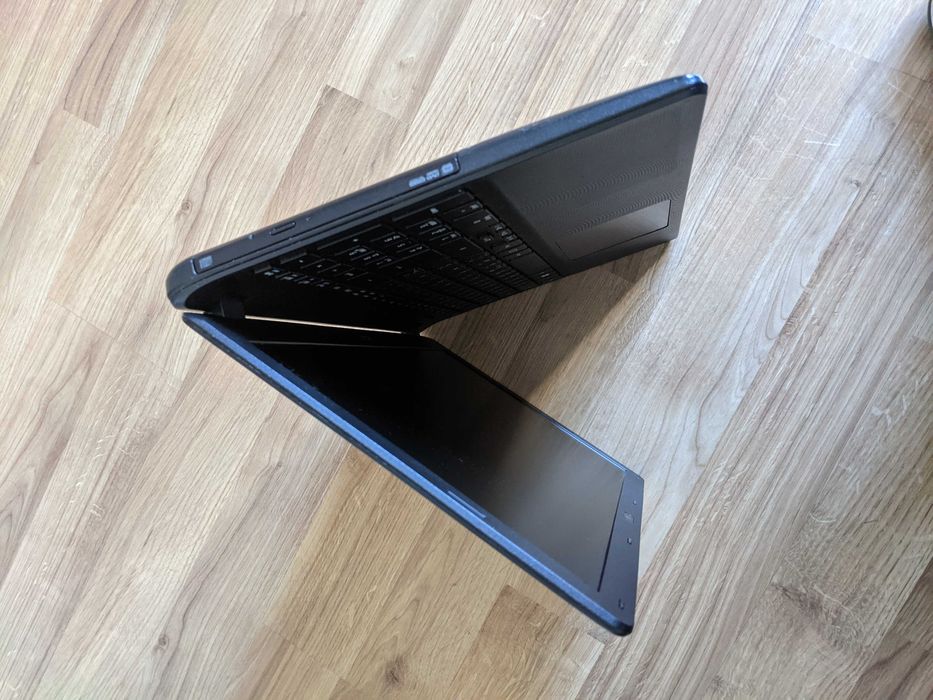 Acer ES1-511 Celeron 3060/ 4 Gb / 500Gb