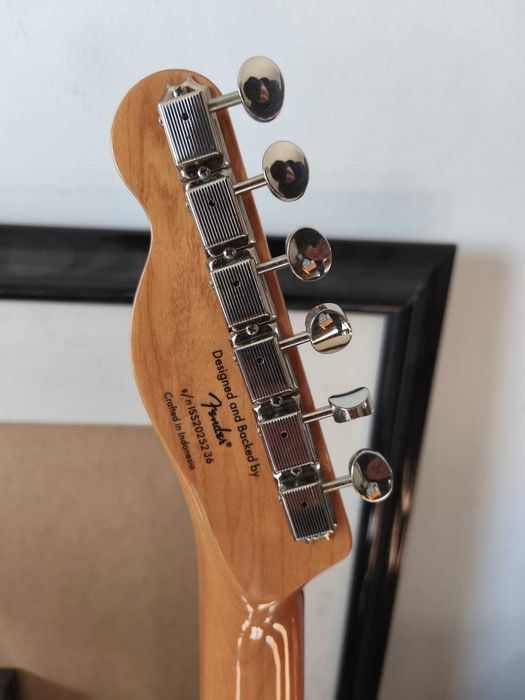 Guitarra Fender Squier 60s SB