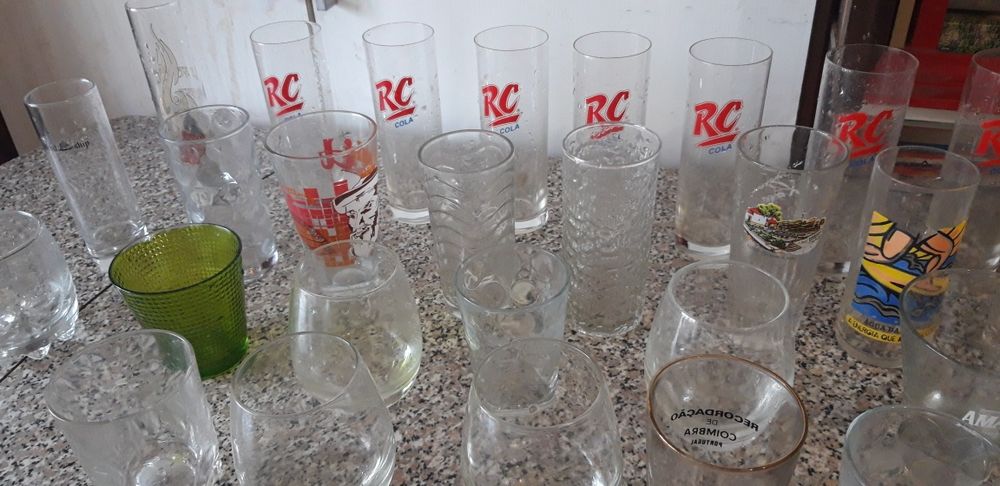 Conjunto de 40 Copos Diversos