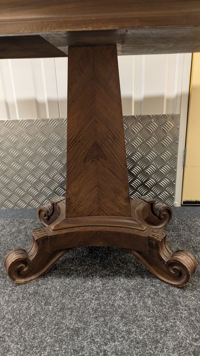 Mesa de jogo antiga