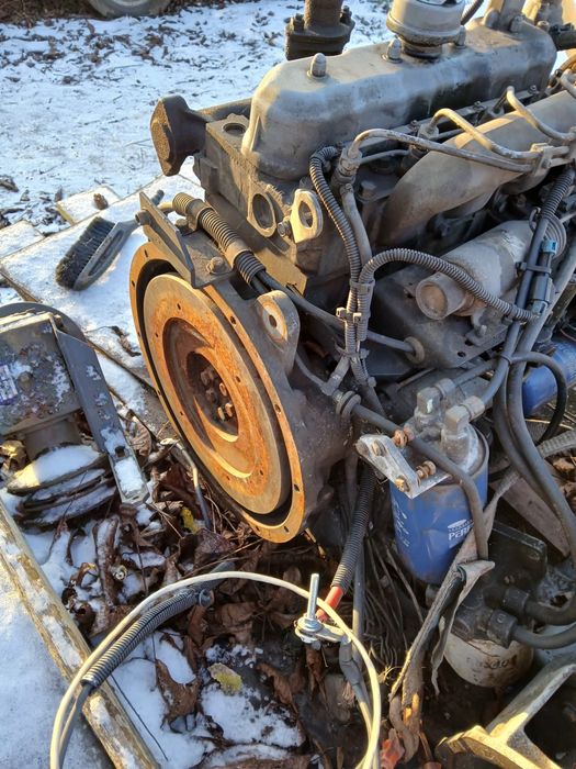 Silnik Kubota 4 cylindrowy