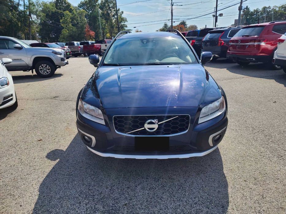 Volvo XC70 T6      2015