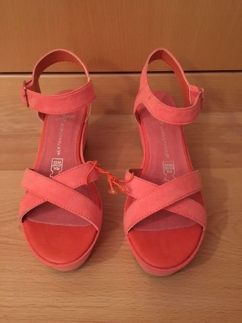 Sandálias Nº 38 NOVAS