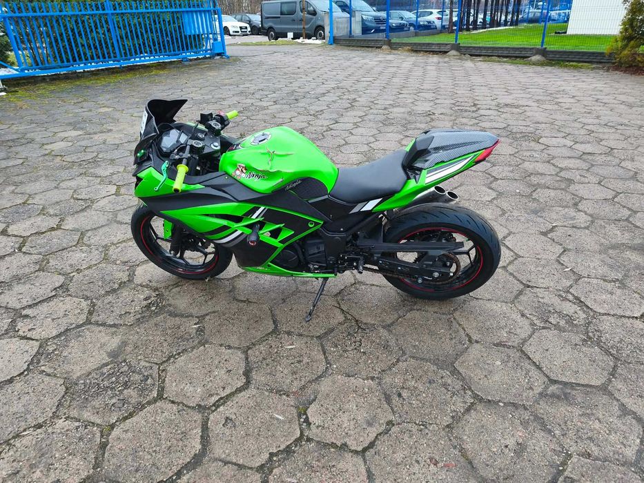 Kawasaki ninja 300 na tor