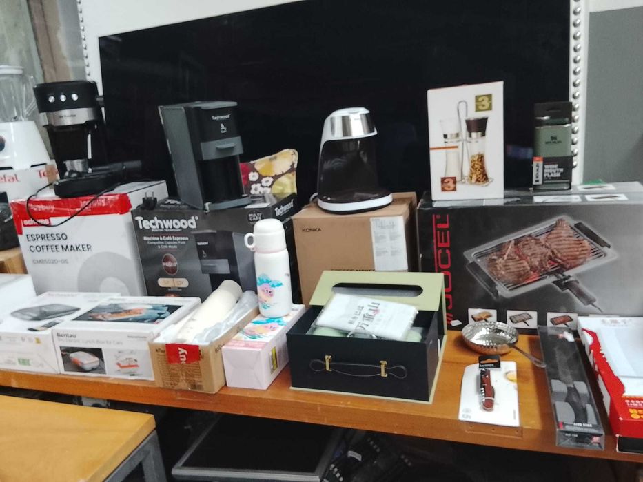Diversos Pequenos Eletrodomésticos – Air Fryers, Cafeteiras, Liquidificadores e Muito Mais